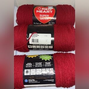 Red Heart Super Saver Yarn in Burgandy